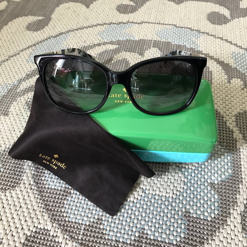 SOLD - Kate Spade “Julieanna” Sunglasses
